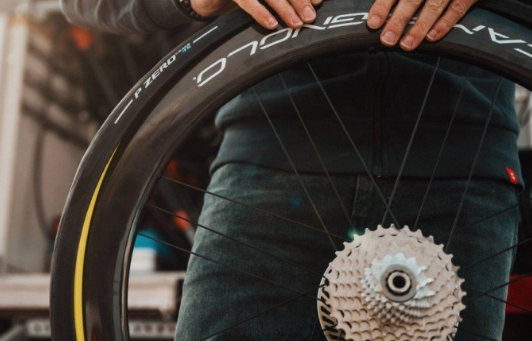 LLANTA PIRELLI 26-622 P ZERO RACE 4S 700X28C  AZUL (6824377811030)